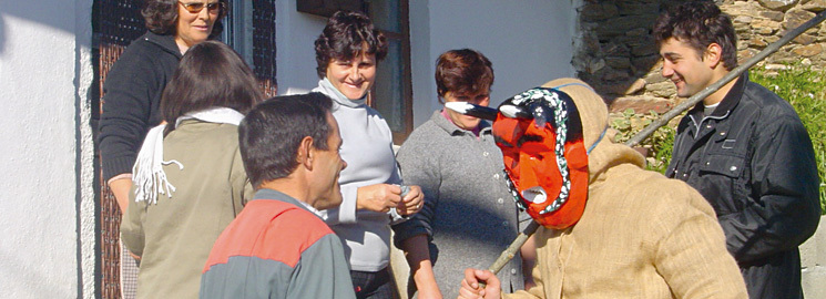 Foto_3_Festa_do_Chocalheiro_ou_do_Velho___Vale_Porco